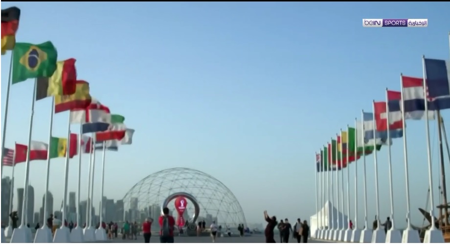 رسمياً: إنتهاء مراسم رفع أعلام الدول المتأهلة إلى كأس العالم  FIFA قطر 2022.