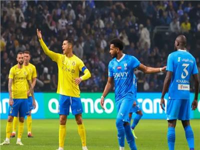 الهلال يتعادل أيجابياً مع النصر في الدوري السعودي.