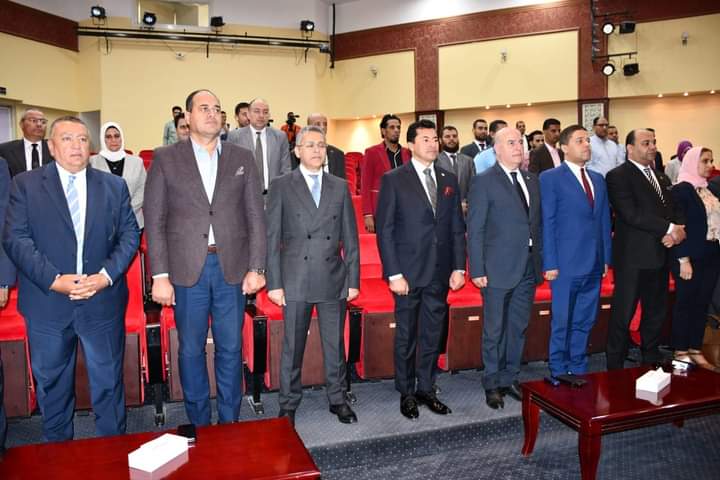 أشرف صبحي يشهد توقيع عقود ٧ فروع لبنك مصر  بمراكز الشباب
